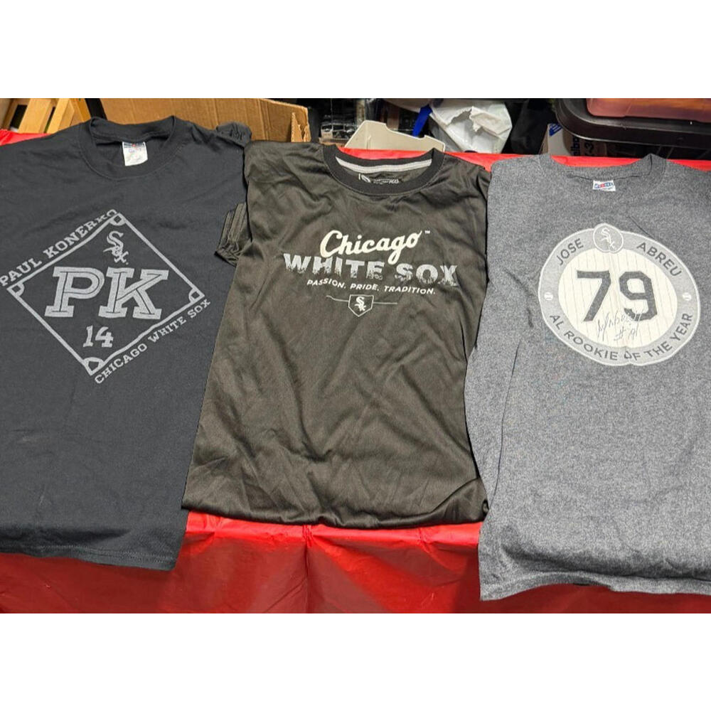 Chicago White Sox T-Shirts Lot of 3 Size M – Konerko, Abreu, Team Logo
